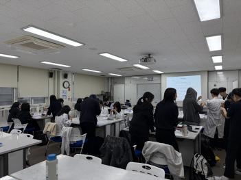 2�б� â������ķ�� 2�� ÷���̹���