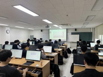 â�����α׷��� ��� ÷���̹���